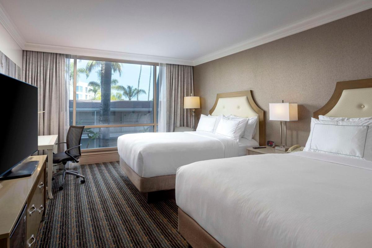 Holiday Inn San Diego Bayside an IHG Hotel - image 6