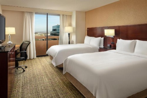 San Diego Marriott La Jolla - image 2