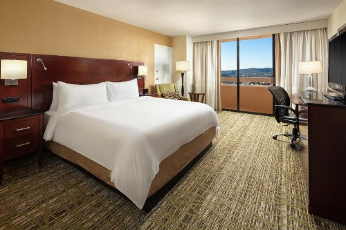 San Diego Marriott La Jolla - image 5