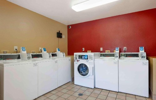 Extended Stay America Suites - San Diego - Sorrento Mesa - image 10