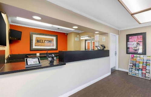 Extended Stay America Suites - San Diego - Fashion Valley - image 4