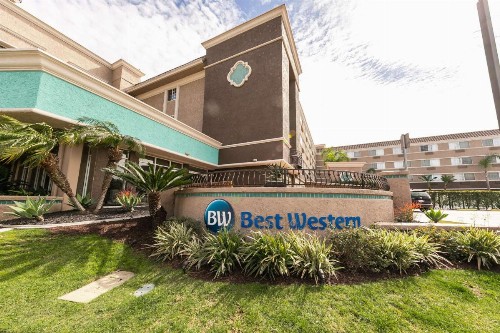 Comfort Inn & Suites San Diego Zoo SeaWorld Area