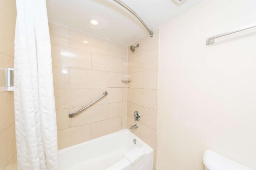 Comfort Inn & Suites San Diego Zoo SeaWorld Area - image 34