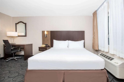 Baymont by Wyndham San Diego Downtown - image 29