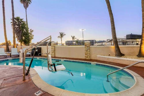 Comfort Inn San Diego Miramar - image 18