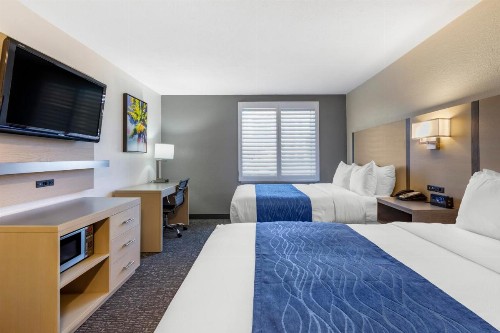 Comfort Inn San Diego Miramar - image 33