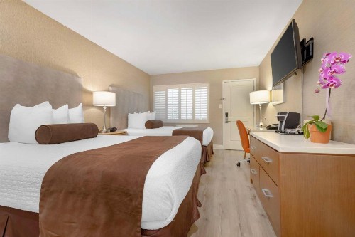 Best Western Cabrillo Garden Inn - image 11
