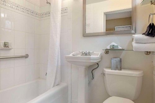 Best Western Cabrillo Garden Inn - image 24