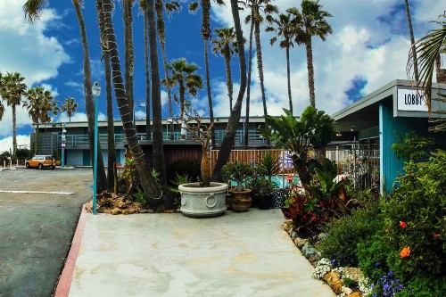 Ocean Villa Inn - image 2