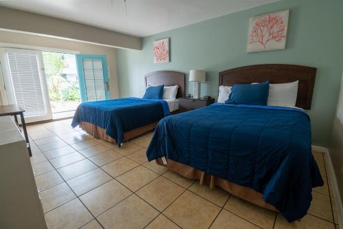 Ocean Villa Inn - image 32
