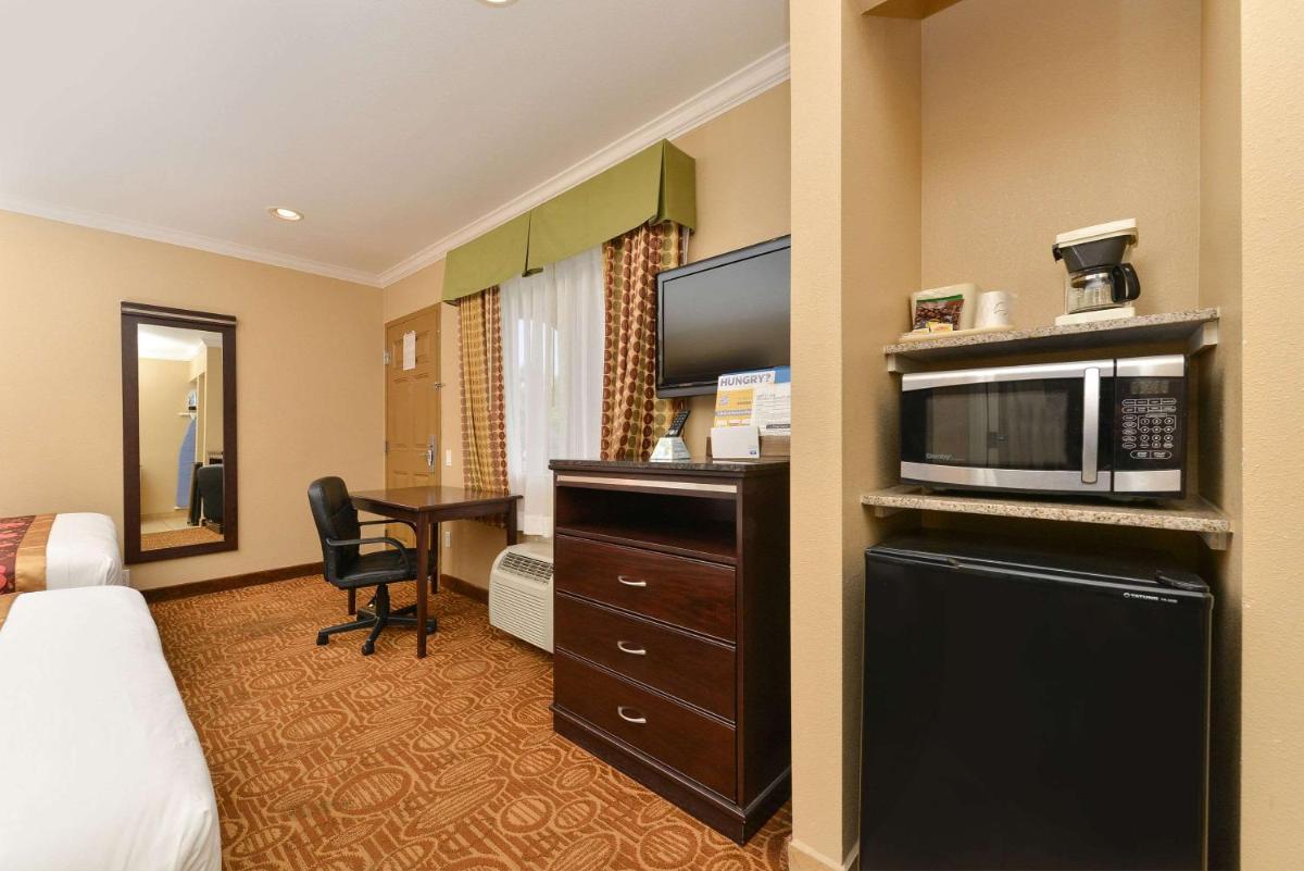 Rodeway Inn San Diego Mission Valley/SDSU - image 4