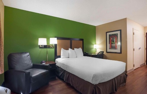 Extended Stay America Suites - San Diego - Mission Valley - Stadium - image 13