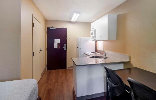 Extended Stay America Suites - San Diego - Mission Valley - Stadium - image 28