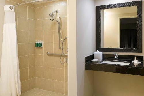Fairfield Inn & Suites San Diego Old Town - image 13