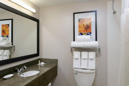 Fairfield Inn & Suites San Diego Old Town - image 14