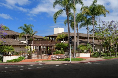 Fairfield Inn & Suites San Diego Old Town - image 3