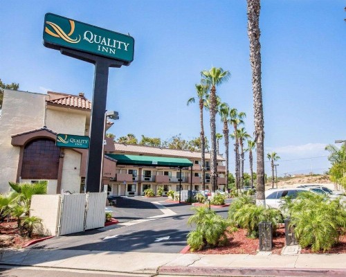 Quality Inn San Diego I-5 Naval Base - image 1