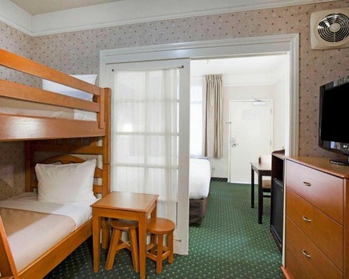 Quality Suites San Diego SeaWorld Area - image 19