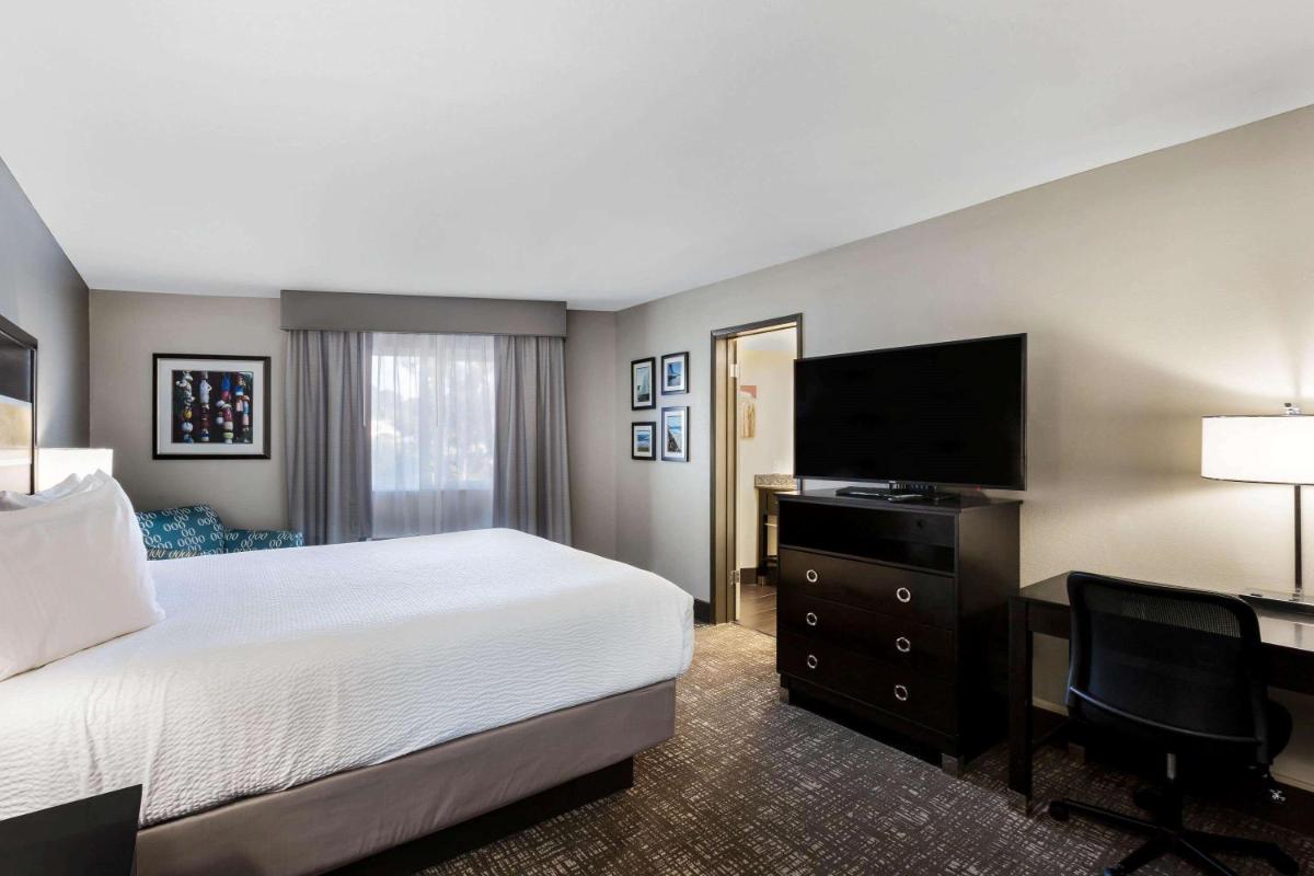La Quinta by Wyndham San Diego Mission Bay - image 7