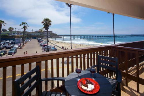 Ocean Beach Hotel - image 8