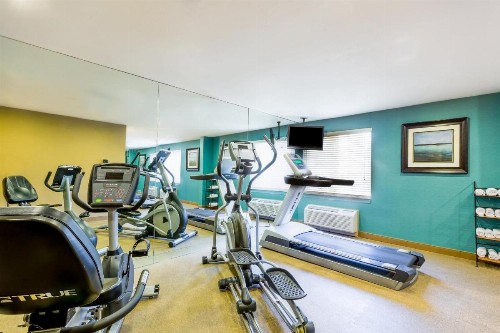 Holiday Inn Express San Diego SeaWorld an IHG Hotel - image 8