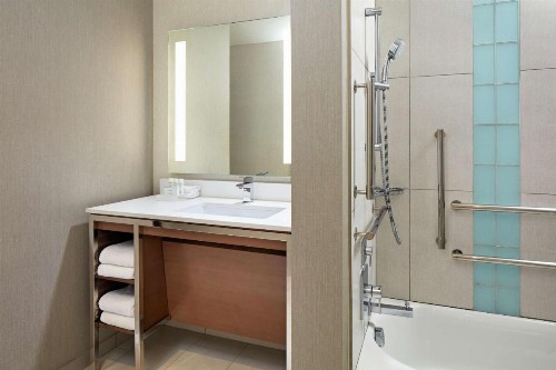 Homewood Suites by Hilton San Diego Hotel Circle/SeaWorld Area - image 46