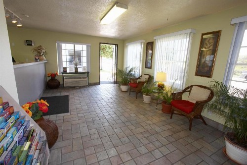 EZ 8 Motel Old Town - image 13