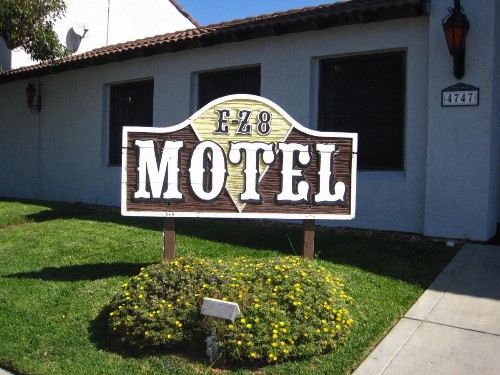 EZ 8 Motel Old Town - image 22