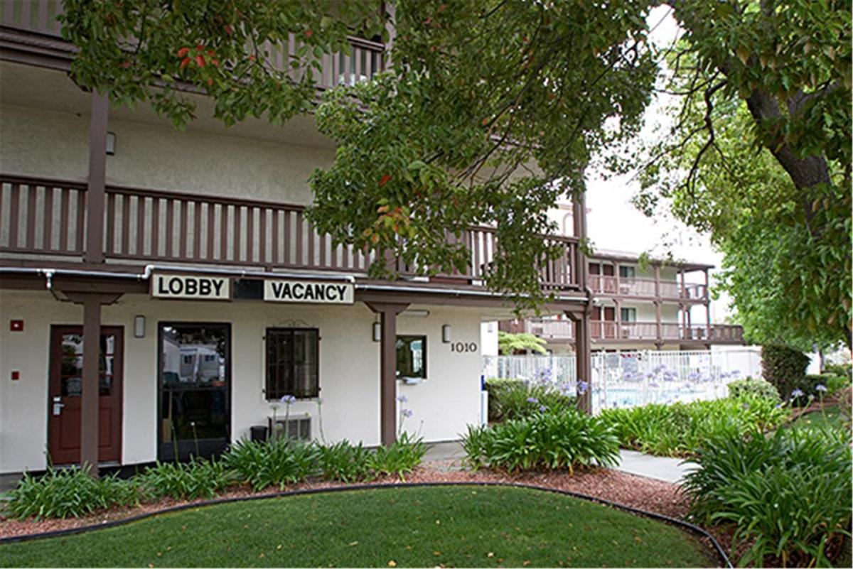 EZ 8 Motel Old Town - image 6