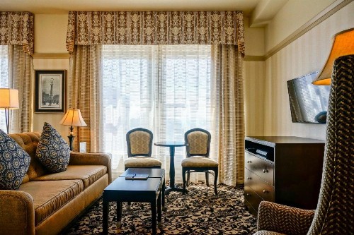 Gaslamp Plaza Suites - image 24