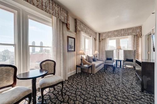 Gaslamp Plaza Suites - image 47