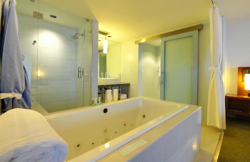 Tower 23 Hotel - image 31