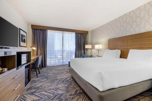 Best Western Plus Bayside Inn - image 26