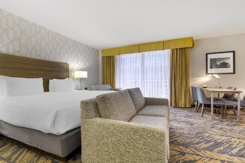 Best Western Plus Bayside Inn - image 33