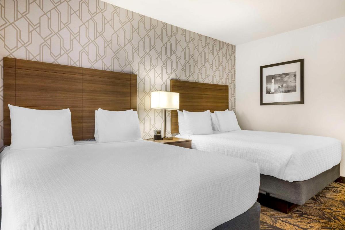 Best Western Plus Bayside Inn - image 4