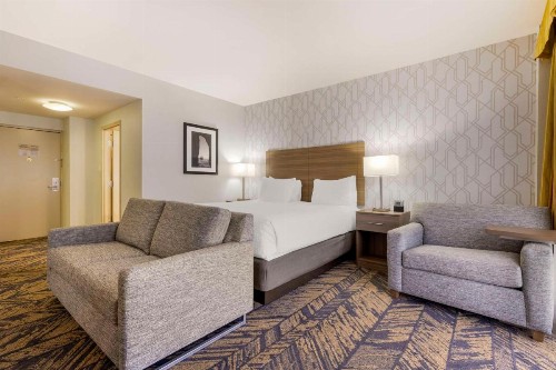 Best Western Plus Bayside Inn - image 5