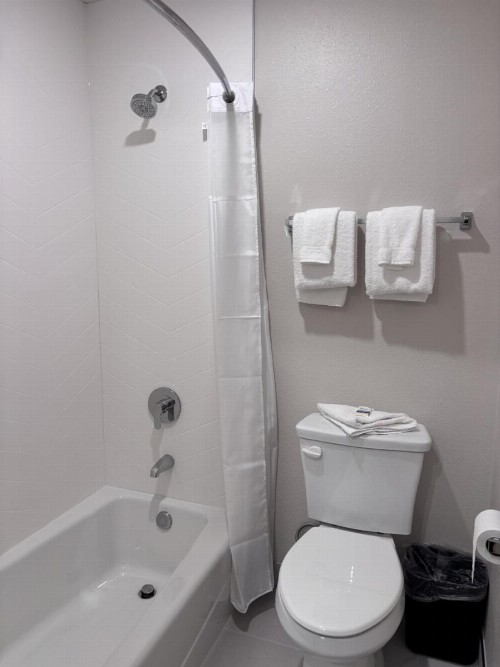 Best Western Mission Bay - image 17
