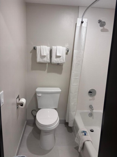 Best Western Mission Bay - image 30
