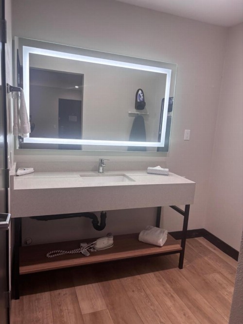 Best Western Mission Bay - image 31