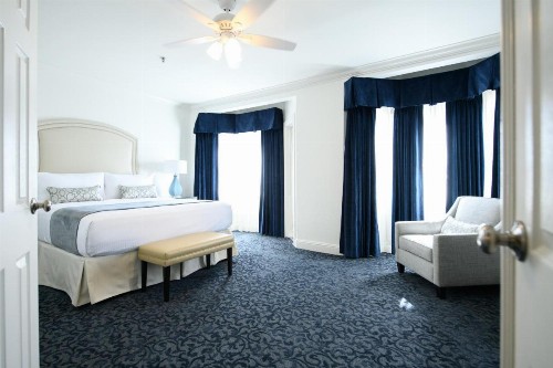 Horton Grand Hotel - image 28