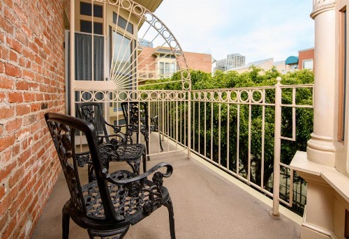Horton Grand Hotel - image 34