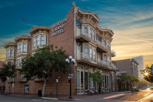 Horton Grand Hotel - image 46