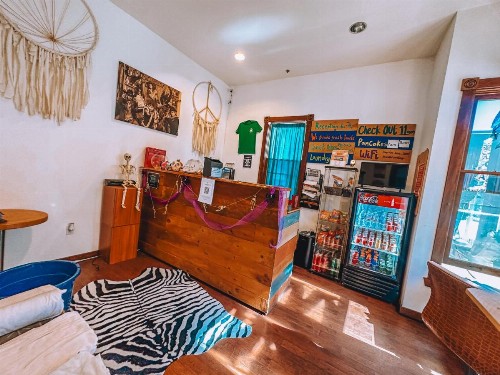 International Travelers House Hostel Downtown San Diego - image 10