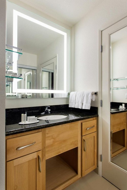 Residence Inn San Diego Del Mar - image 3