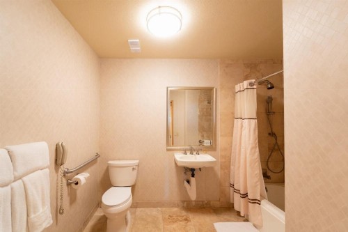 Pacific Terrace Hotel - image 33