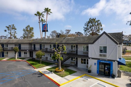 Motel 6-San Diego CA - North - image 11