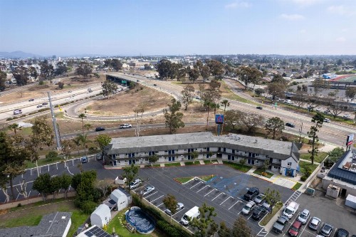 Motel 6-San Diego CA - North - image 16