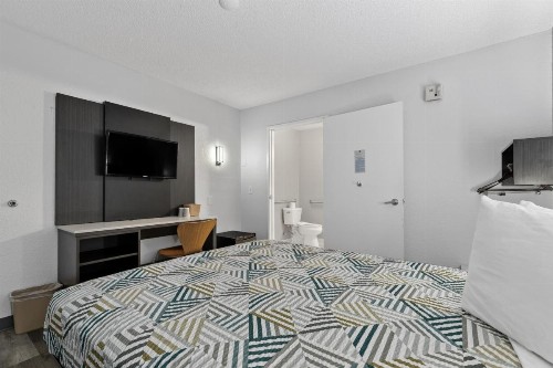 Motel 6-San Diego CA - North - image 18