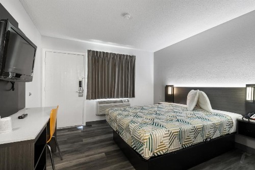 Motel 6-San Diego CA - North - image 27