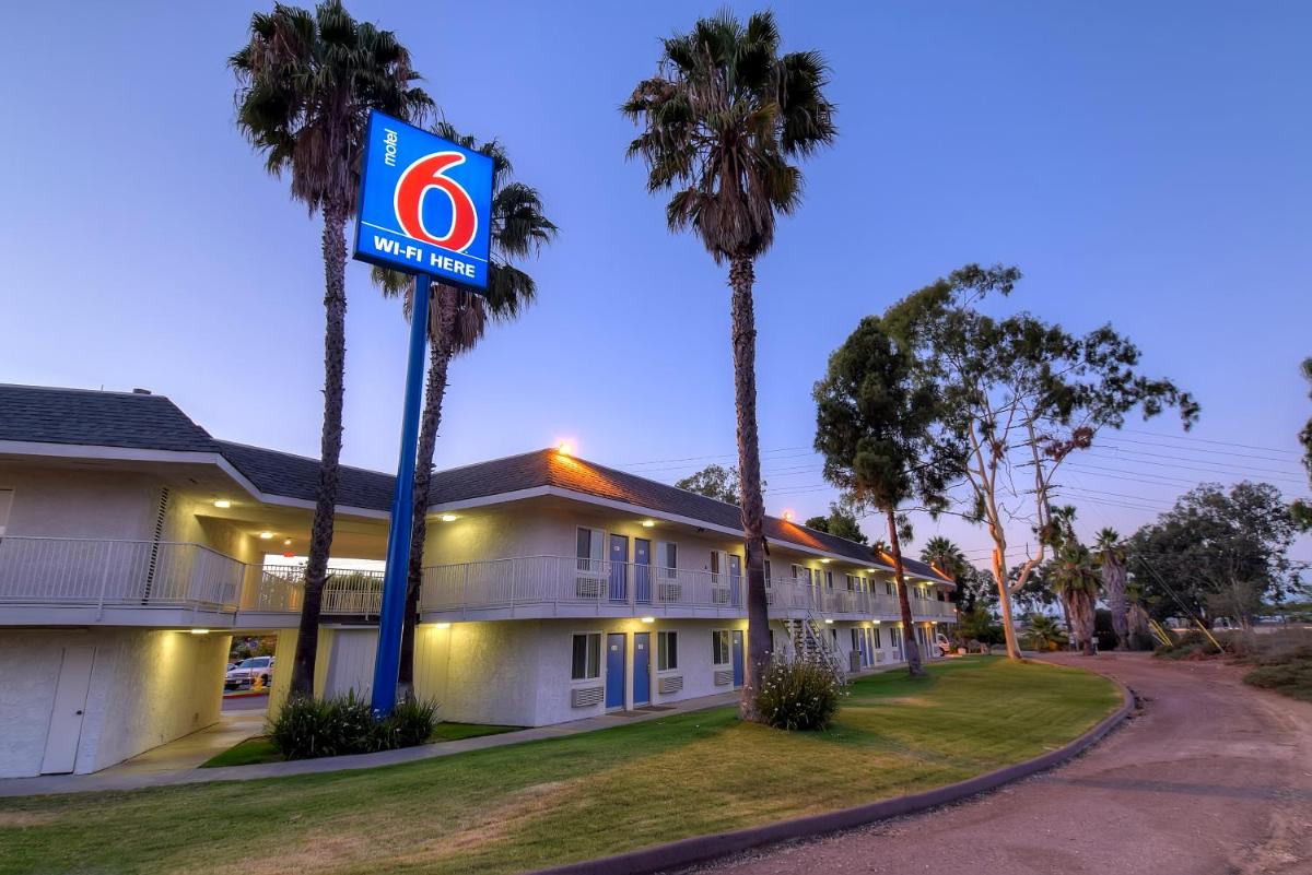 Motel 6-San Diego CA - North - image 4